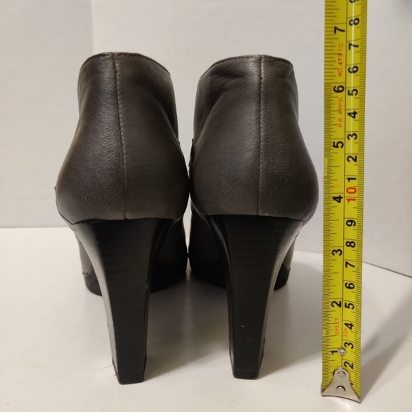 FRANCO SARTO Inkwell‎ Grey Leather Heel Booties Buckle Women's 8.5 Shoes - Picture 9 of 13